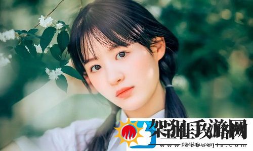 老赵抱着儿媳在厨房做饭视频爆红